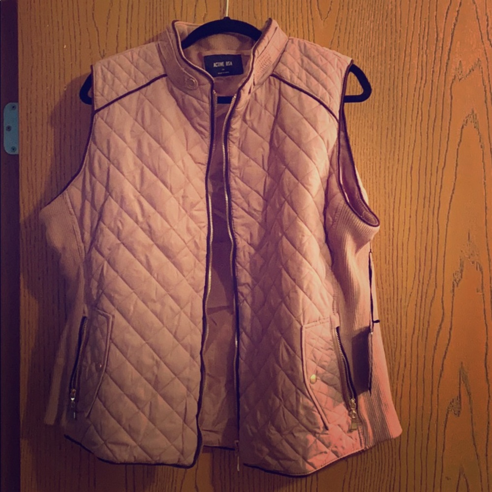 2XL Vest, Dusty Rose color. Active USA